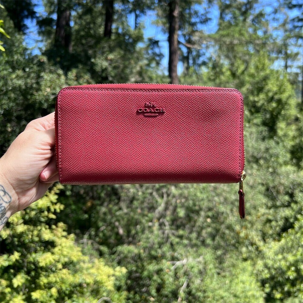 COACH PINK Crossgrain Leather Wallet with Gold Hardware AUTHENTIC NWOT
